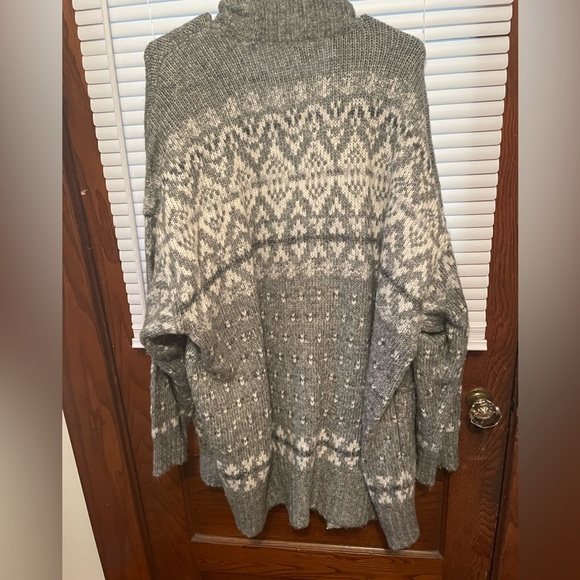 American Eagle Fair Isle Cardigan - Picture 2 of 3
